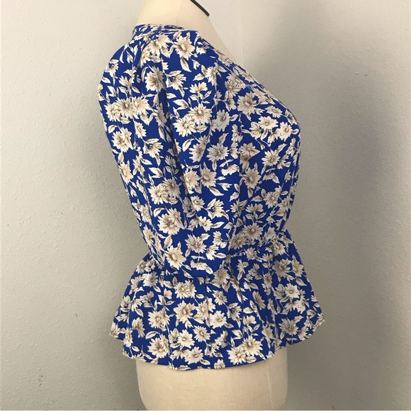 WEEK V-Neck Peplum Top Womens Size M Floral Blue short puffed sleeve pre owned - Picture 4 of 15